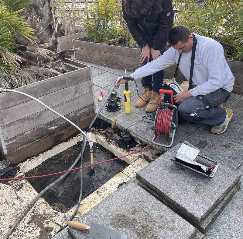 Détection de fuites par gaz traceur pour un dégât des eaux dans les logements d'un immeuble sur Palavas, proche de Montpellier
